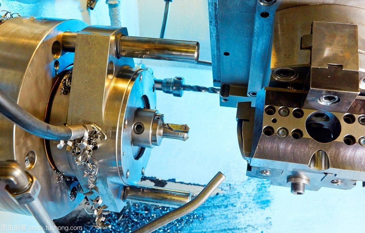 轉移加工。機加工indecober。精密零件加工系列。汽車行業。berriz。bizkaia。巴斯克的國家。西班牙。